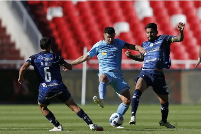 Macará fue goleado 3-0 por Universidad Católica en la primera fase de LigaPro
