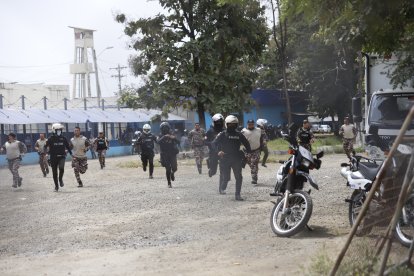 Cuando ocurren las fugas, policías y militares activan protocolos.