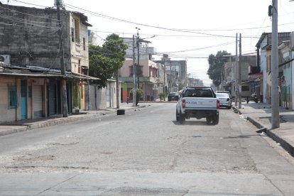 Agentes de la Policía se encuentran en el lugar del ataque.