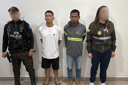 Las dos personas detenidas.