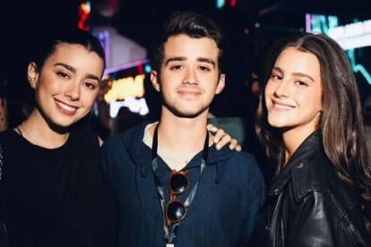 Los tres hermanos Gushmer Coka, Luciana, Lucas y Alina.