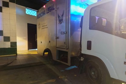 La víctima quedó tendida en el portal de la casa. Ocurrió en Quisaloma.