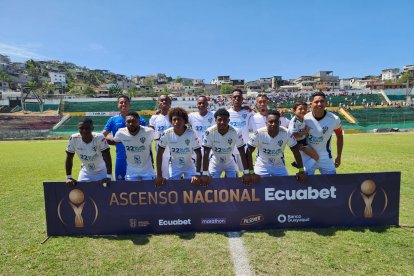 La nómina de jugadores es una mezcla de juventud con experiencia. Es dirigida por Éder Valencia, hermano del Toño.