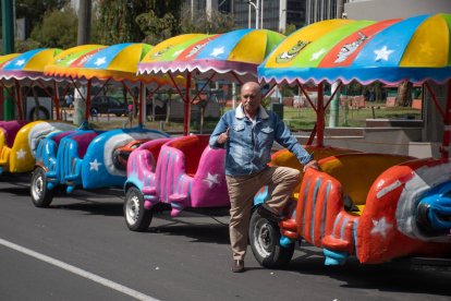 Héctor Armendáriz ha dedicado la mayor parte de sus 68 años a la conducción del famoso trencito.