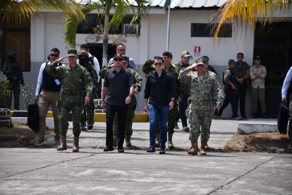 Daniel Noboa durante su visita a El Oro.