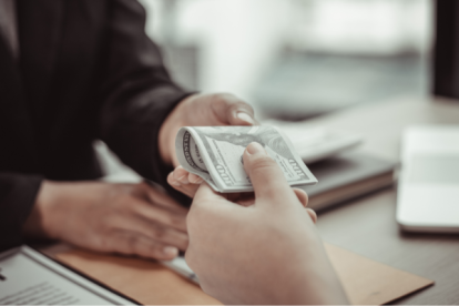 Se estipuló que el salario básico para el 2025 sea de 470 dólares.