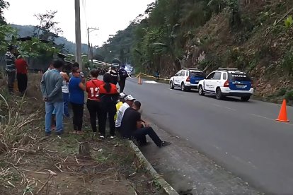 El hombre murió en la calzada, lo que provocó un cierre temporal de la circulación.