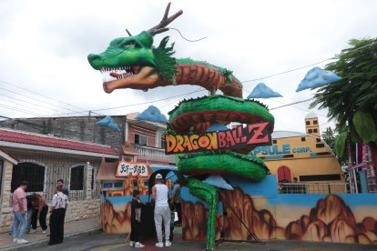 Cuatro meses tardaron José Luis Morales y sus ‘panitas’ para armar el parque temático que incluye a todos los personajes de la serie.