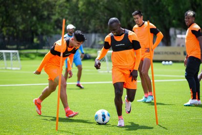 ENTRENAMIENTO DE LIGA DE QUITO EN EL COMPLEJO DE POMASQUI PERIODISTA: ROBERTO VILLAVICENCIO - CORTESÍA FECHA: 01/10/24 AG-PERIODISTAS AG-GRANASA