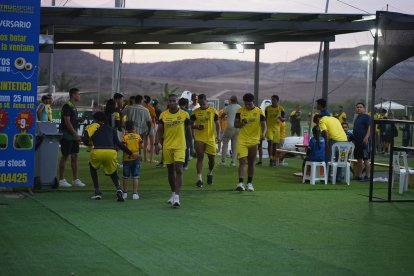 Barcelona SC sigues sus entrenamientos en Manta, para la pretemporada.
