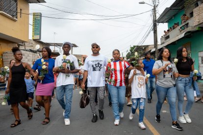 Los familiares organizaron un plantón al cumplirse un mes de la desaparición de los cuatro menores de edad.