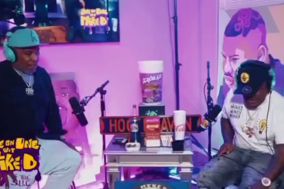 El momento en que un rapero se disparó accidentalmente durante una entrevista en vivo