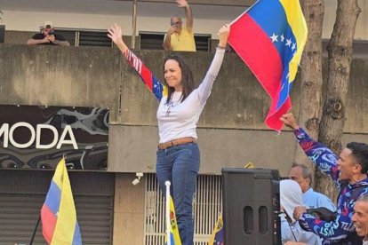 Fue "violentamente  interceptada" por fuerzas del régimen.