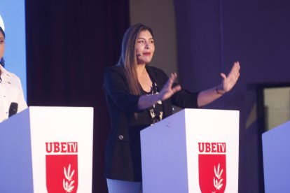La candidata María Luisa Coello durante el debate vicepresidencial.
