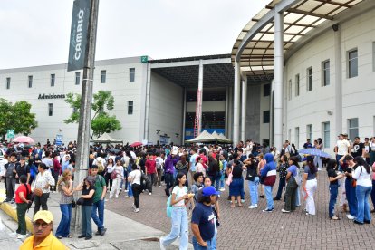 Estudiantes fueron por un cupo en la Espol.