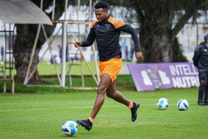 Michael Estrada durante los trabajos de pretemporada de Liga de Quito.