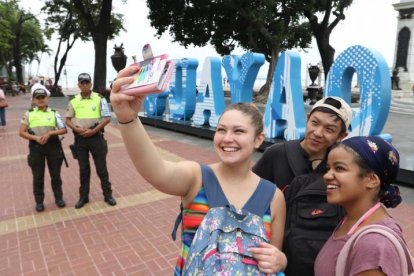 Agenda para disfrutar en familia y  amigos