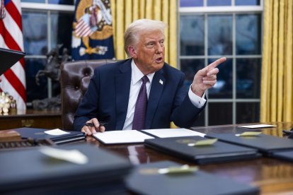 El presidente Donald Trump firmó decretos que van en contra de la comunidad migrante.
