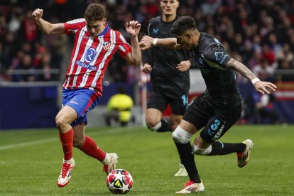 Piero Hincapié se estrenó como goleador en esta edición de Champions League.