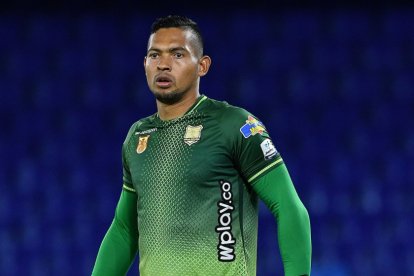 Contreras ha sido internacional con la selección de Venezuela en 6 oportunidades.