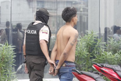 Una persona fue detenida por el secuestro de un taxista.