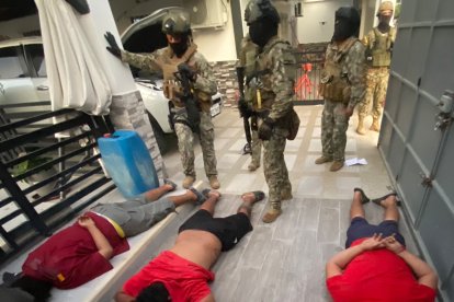 A los sospechosos les ordenaron no salir del país y presentarse ante autoridad judicial tres veces a la semana.

ag - periodista
ag -  granasa