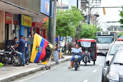 El comercio, aunque está vigente en las mañanas, suele ir disminuyendo a las 17:00 según los ciudadanos.
