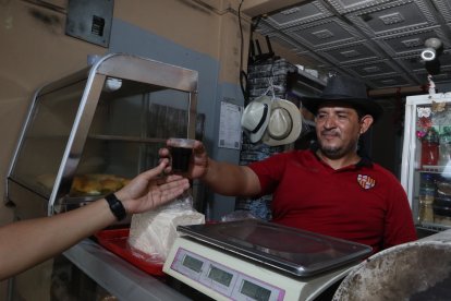 Sus productos más ‘pepas’ son las tortillas de maíz y yuca con diferentes rellenos.