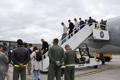 Ciudadanos de distintos países son deportados desde EE. UU. esta semana.