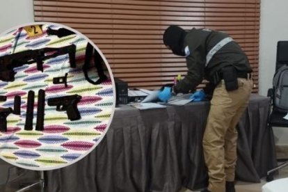 Durante los allanamientos se encontraron armas de fuego de distinto calibre.