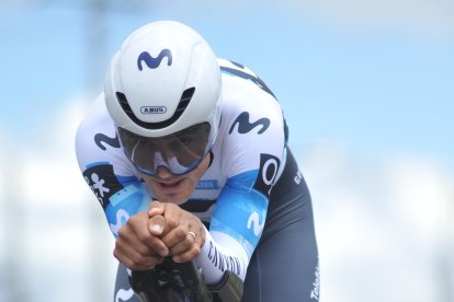 Cepeda, quiteño de 28 años de edad, hizo su debut oficial con el equipo español, proclamándose rey de la crono tricolor.