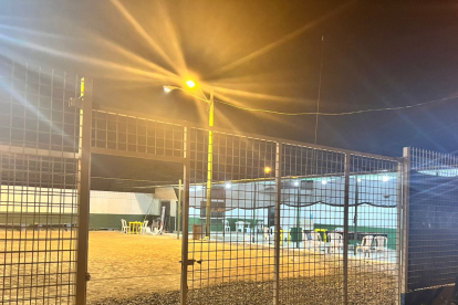 Dos personas murieron en el sitio y otra pereció en el hospital de Machala, El Oro.