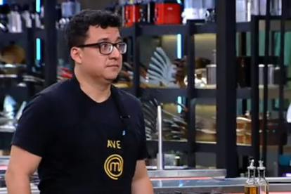 Ave Jaramillo salió eliminado este 5 de enero de 2025 de MasterChef Celebrity Ecuador