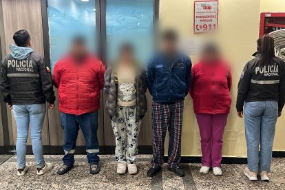 Los sospechosos son investigados por robo de partes de vehículos.