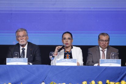 La presidenta del CNE Diana Atamaint dio detalles de la jornada electoral.