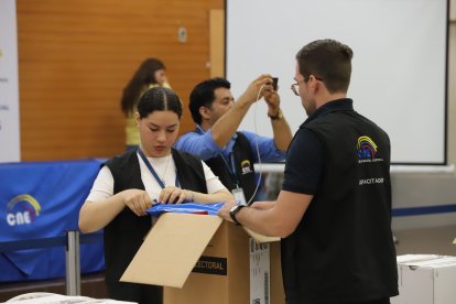 Con más del 90 % de votos escrutados se confirma que Luisa González y Daniel Noboa irán a segunda vuelta en abril.