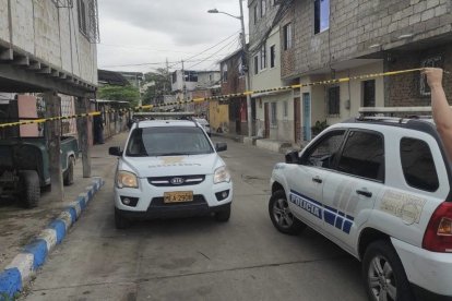 Los uniformados acudieron al sector para atender la emergencia.