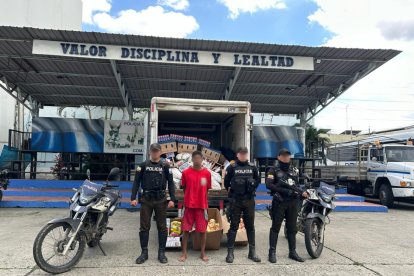 El detenido fue llevado hacia el cuartel modelo, en el norte de Guayaquil.