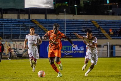 Libertad iniciará la LigaPro 2025 con el choque ante Independiente del Valle.