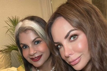 Érika Vélez asesora a su madre para mejorar su rendimiento en televisión.