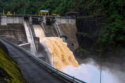 Las hidroeléctricas generan la mayor parte de energía en Ecuador.
