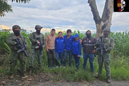 La Policía logró la liberación de los cuatro funcionarios secuestrados.