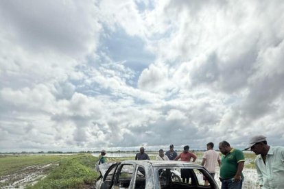 Un vehículo se encontró en este sector del cantón.