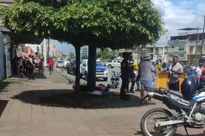 Jorge Barroso iba en su motocicleta cuando lo interceptaron.
