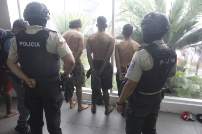 Entre los tres aprehendidos hay un menor de edad.