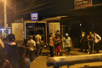 Dos personas perdieron la vida en el ataque.