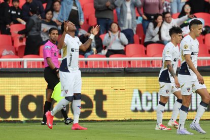 Michael Estrada hizo un gol ante Orense.