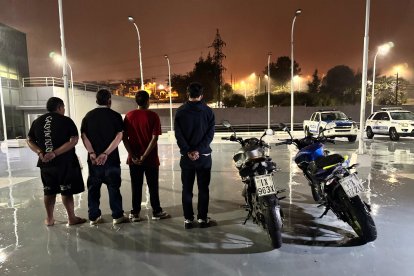 El caso del taxista raptado en el norte de Quito dejó como resultado la captura de cuatro criminales: entre ellos tres menores de edad.