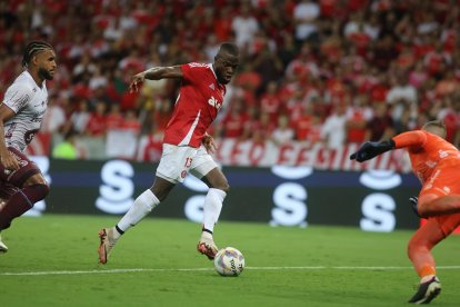 Enner Valencia fue la figura de Inter de Porto Alegre en la semifinal del torneo Gaúcho