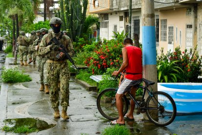 Militares ingresaron a La Fragata.